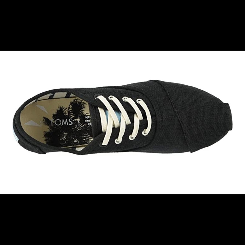Toms Black Canvas shoes 7.5